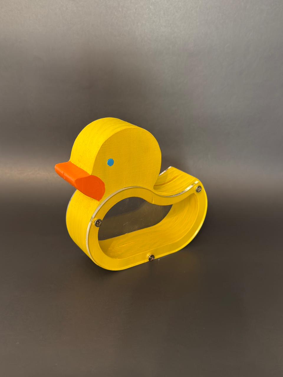 Alcancia madera acrílico, modelo patito