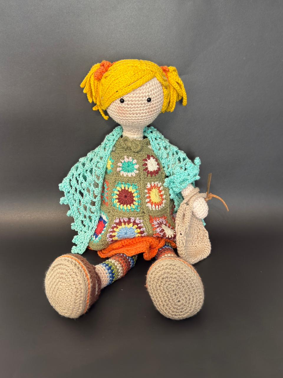 Juguete muñeca mantita, crochet